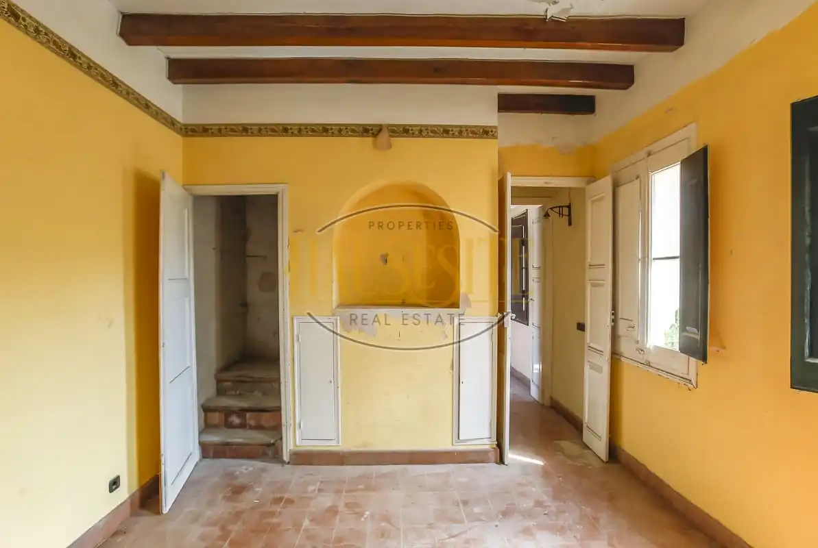Country homes for sale in Torrelavit