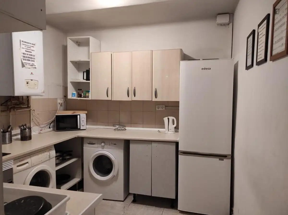 Room in Guindalera