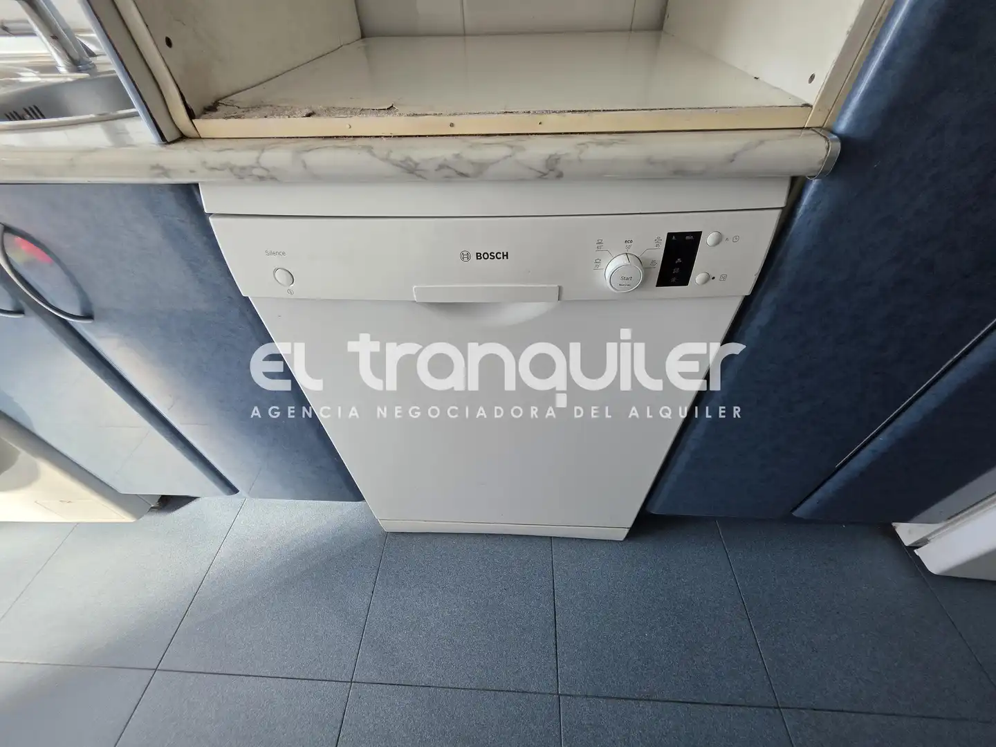 Kitchen of Flat for rent in Madrid  with Air Conditioner, Terrace and Furnished