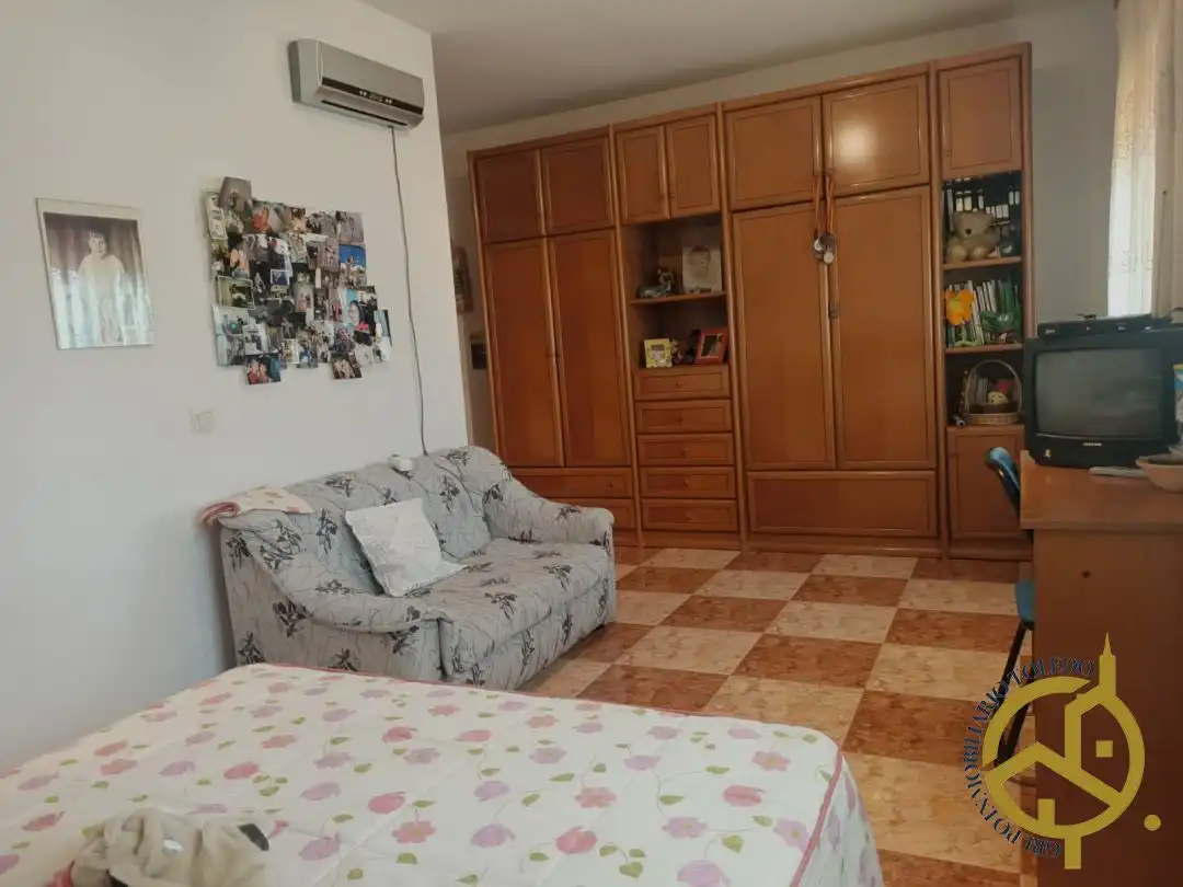 Dormitori de Casa o xalet en venda en El Viso de San Juan amb Aire condicionat, Calefacció i Jardí privat