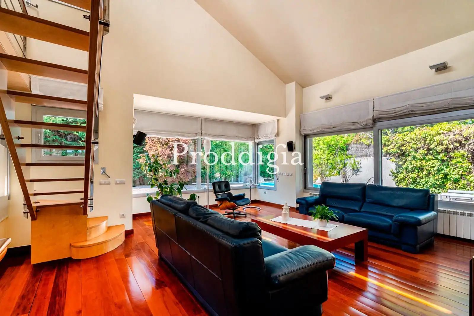 Living room of Houses for sale in Sant Cugat del Vallès  with Air Conditioner, Terrace and Storage room