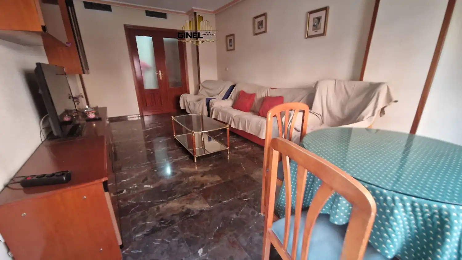 Sala d'estar de Pis en venda en  Jaén Capital amb Calefacció, Terrassa i Balcó