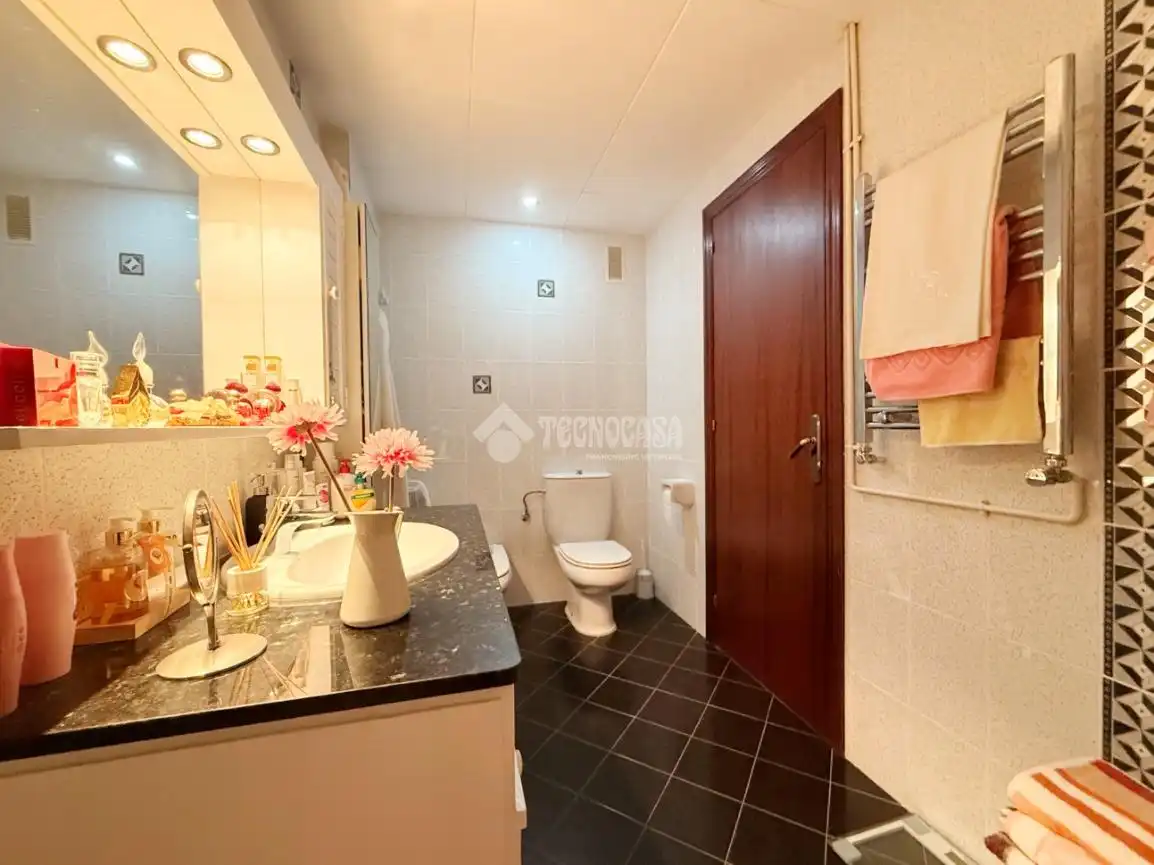 Flat with terrace for sale in Marianao, imagen 17