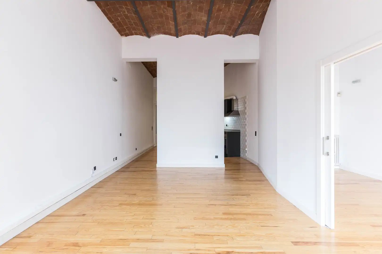 Büro zum Verkauf in Barcelona mit Klimaanlage und Terrasse