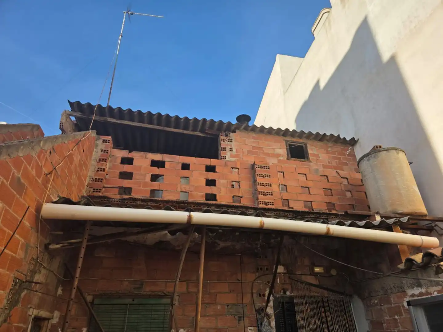 Vista exterior de Casa o chalet en venta en La Vall d'Uixó con Terraza