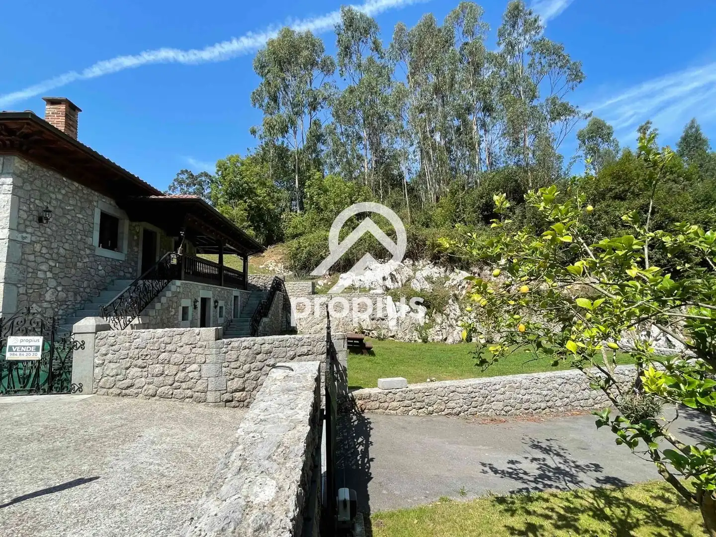 Chalet con terraza en venta en Nueva, imagen 9