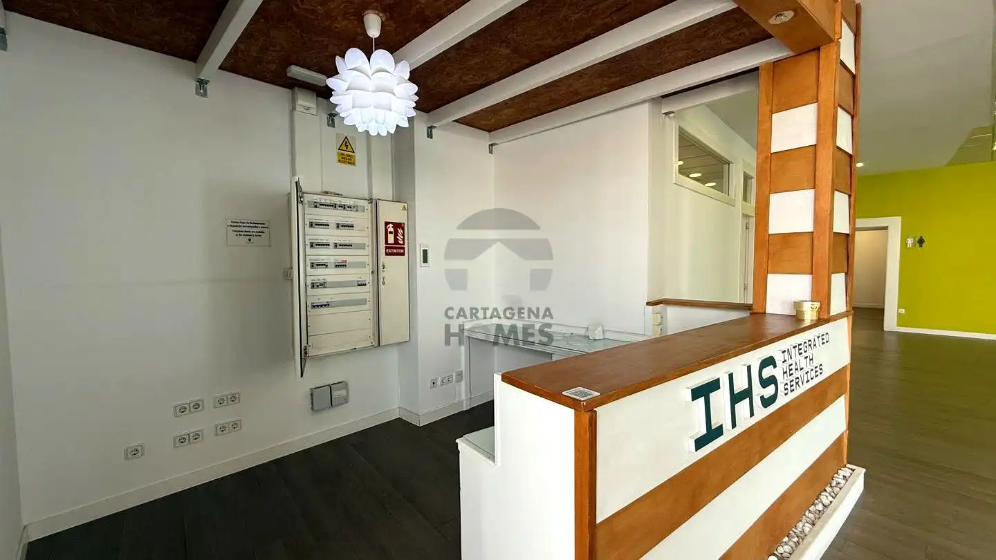 Local en venta en Cartagena con Aire acondicionado
