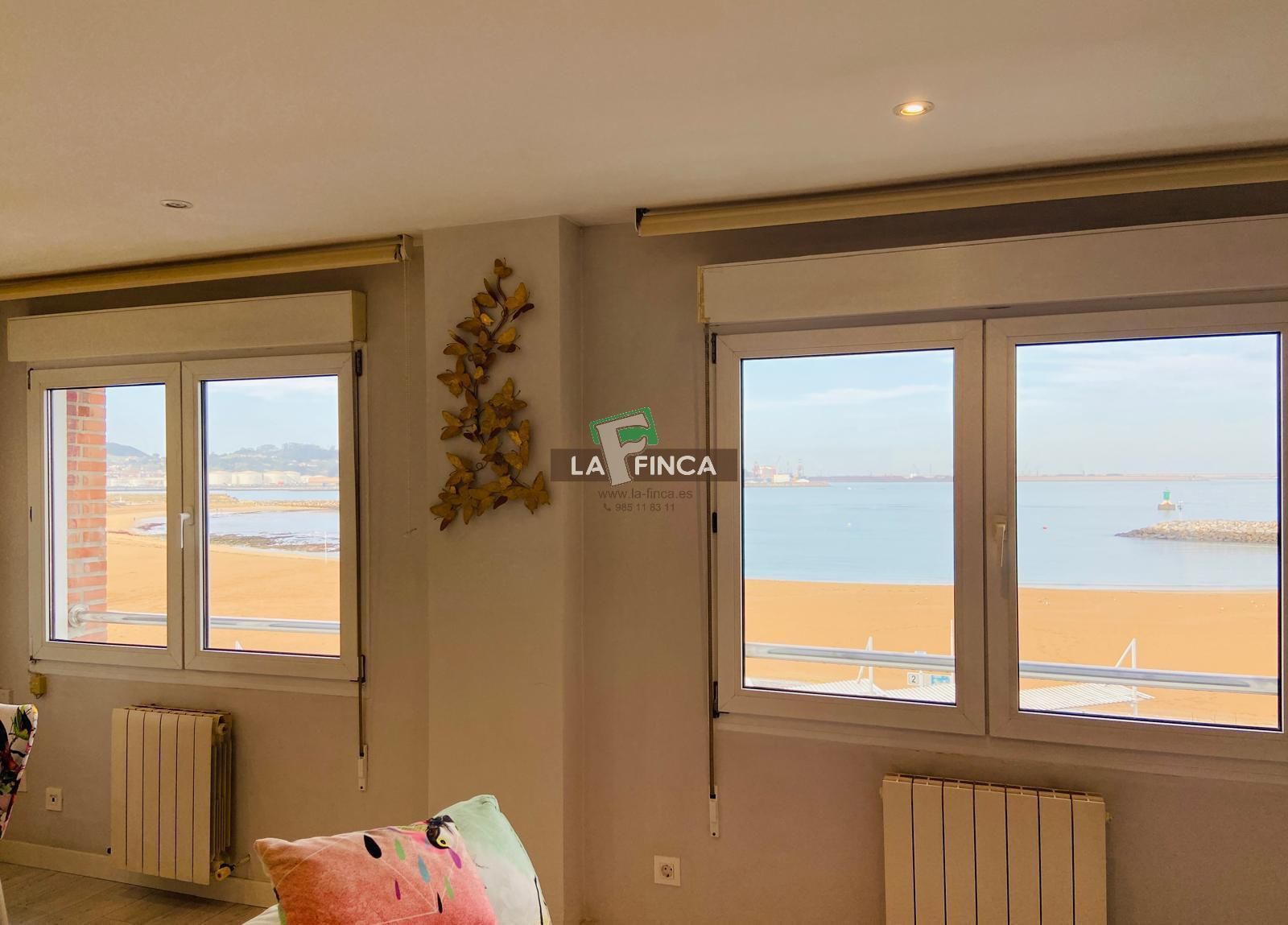 Bedroom of Flat for sale in Gijón   with Heating, Storage room and Furnished