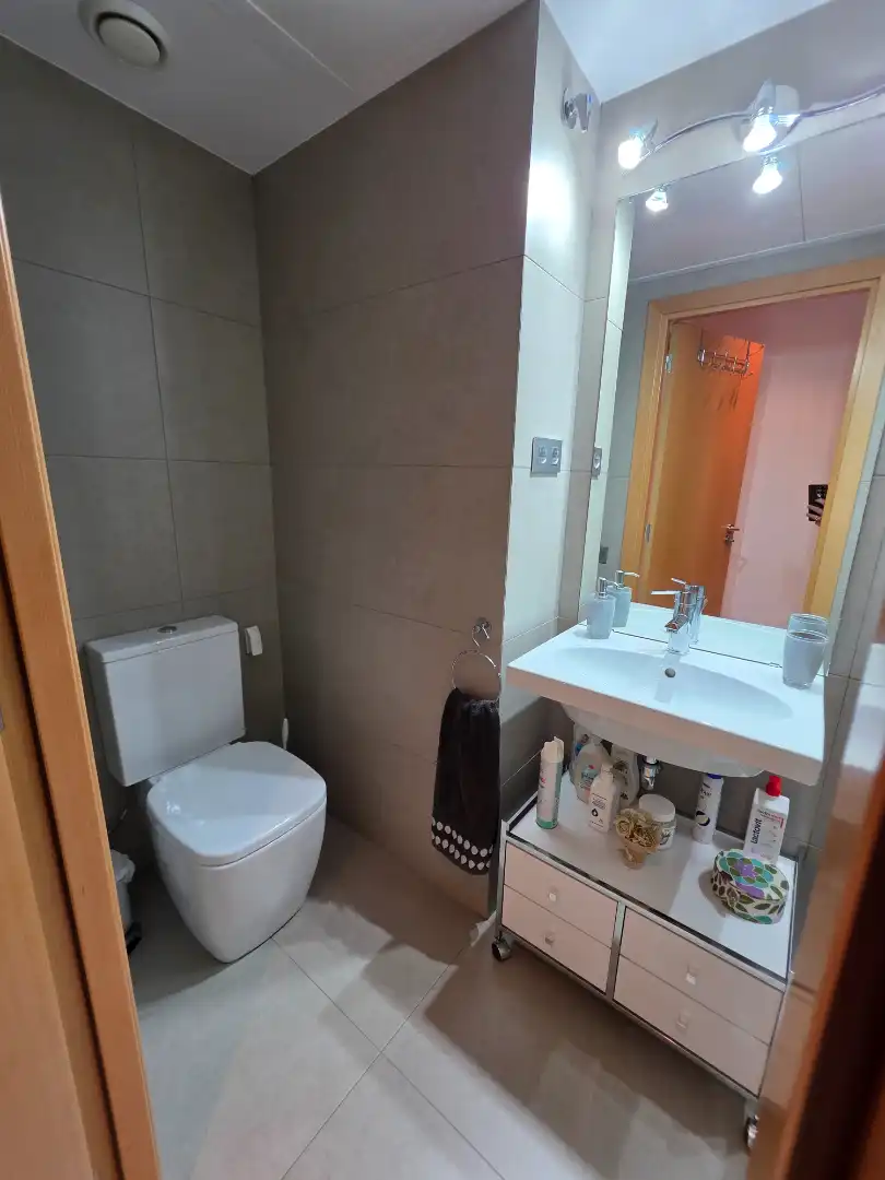 Baño de Piso en venta en Barcelona con Aire acondicionado, Calefacción y Jardín privado
