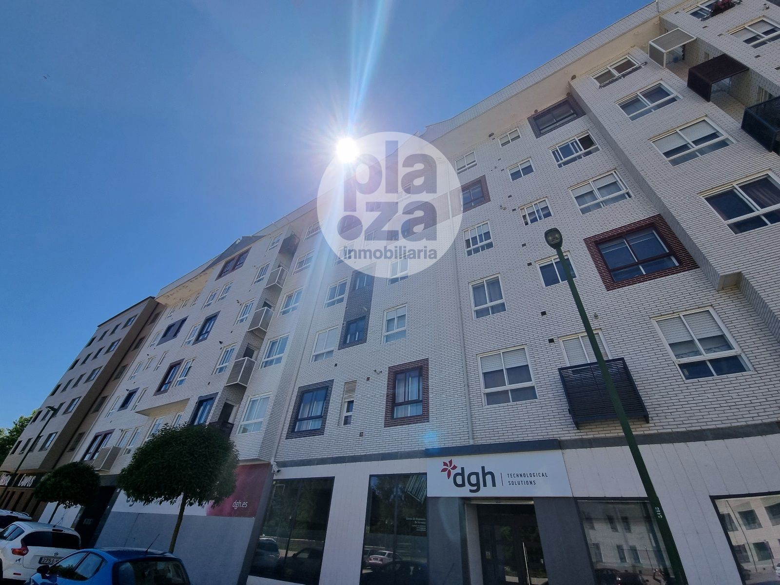 Vista exterior de Piso de alquiler en Burgos Capital con Calefacción, Trastero y Amueblado