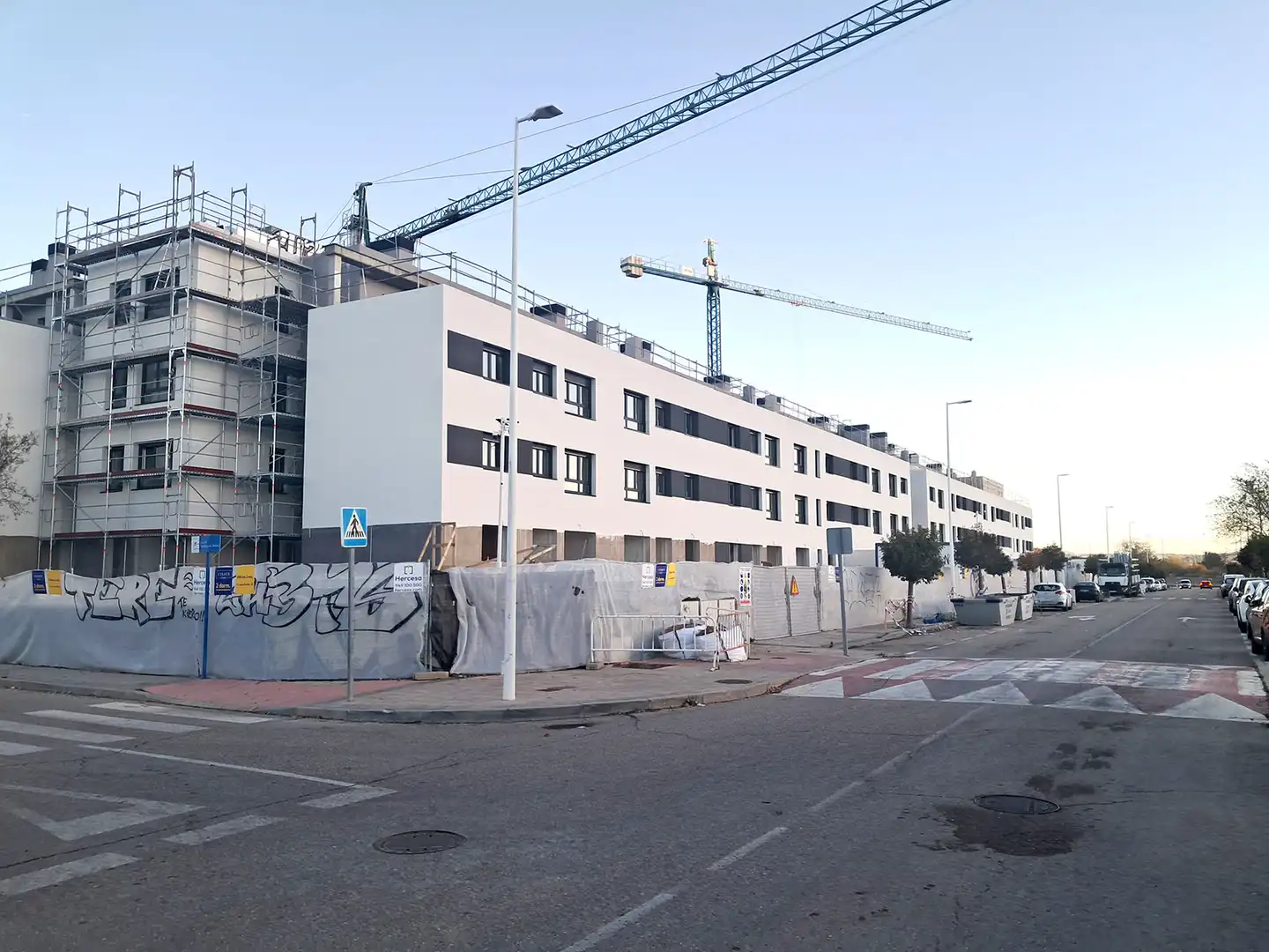 Vista exterior de Àtic en venda en Villalbilla amb Calefacció, Terrassa i Traster