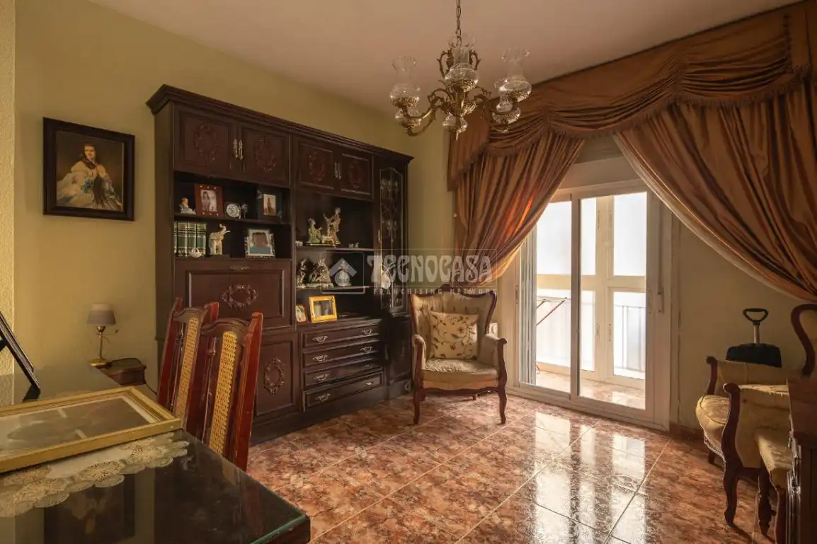 Flat with terrace for sale in C. Séneca, imagen 3