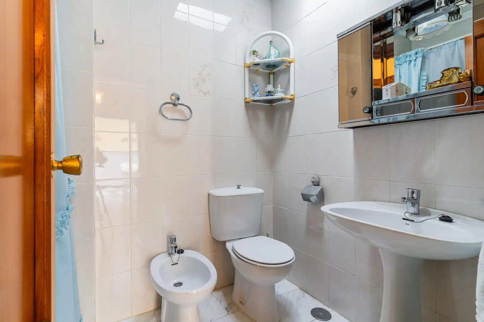 Bathroom of Detached homes for sale in Chiclana de la Frontera