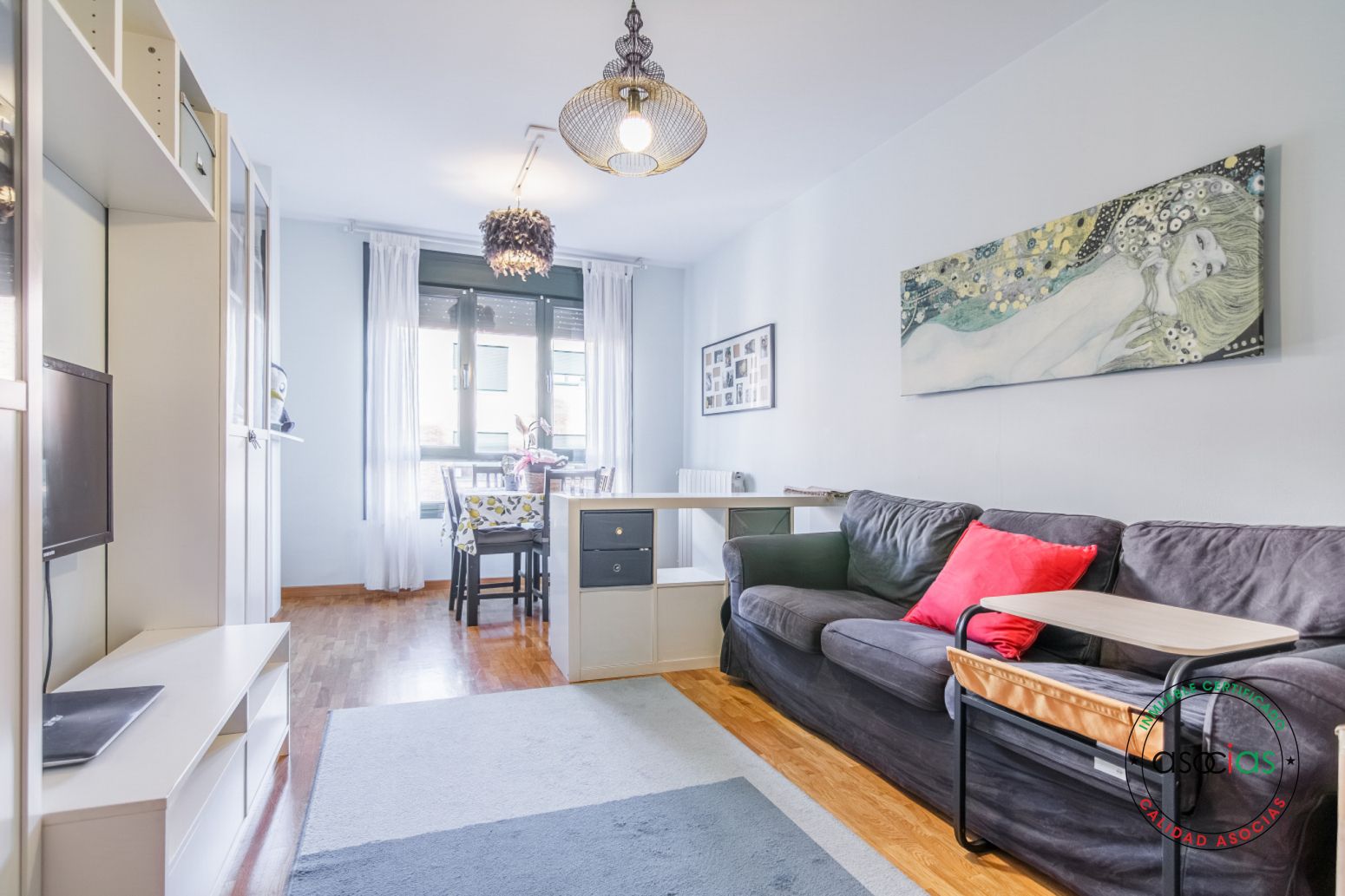 Sala d'estar de Pis en venda en Gijón  amb Calefacció, Traster i Moblat