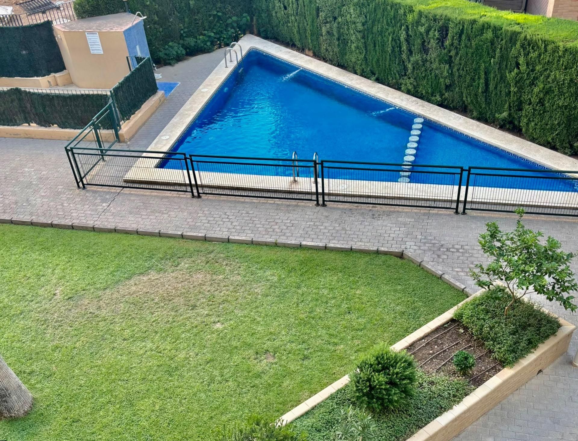 Piscina de Pis de lloguer en  Valencia Capital amb Aire condicionat, Calefacció i Jardí privat