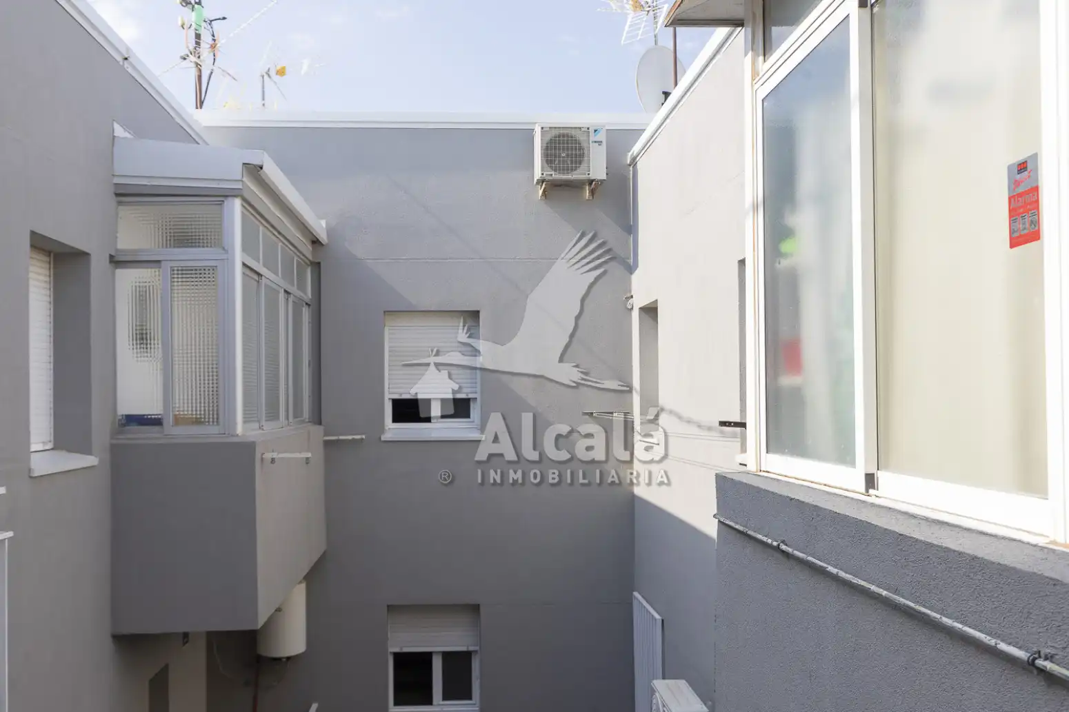 Exterior view of Flat for sale in Campo Real  with Air Conditioner, Heating and Terrace