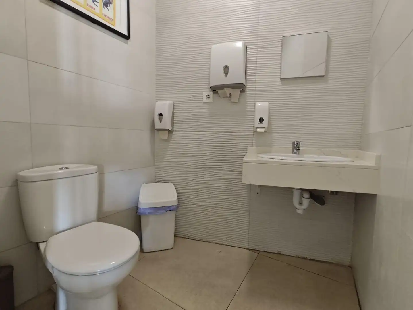 Baño de Local en traspaso en Orihuela con Terraza y Amueblado