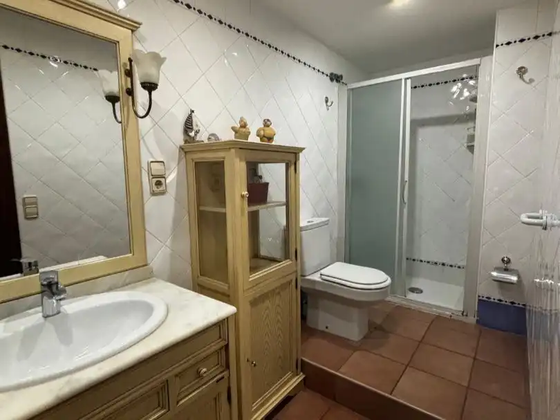 Bathroom of Flat for sale in Instituts - Universitat