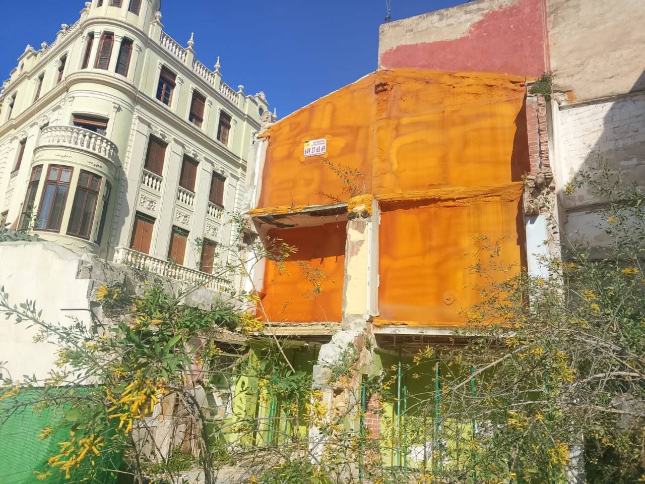 Vista exterior de Terreno industrial en venta en Oliva