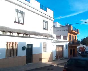 Exterior view of House or chalet for sale in Guillena  with Terrace