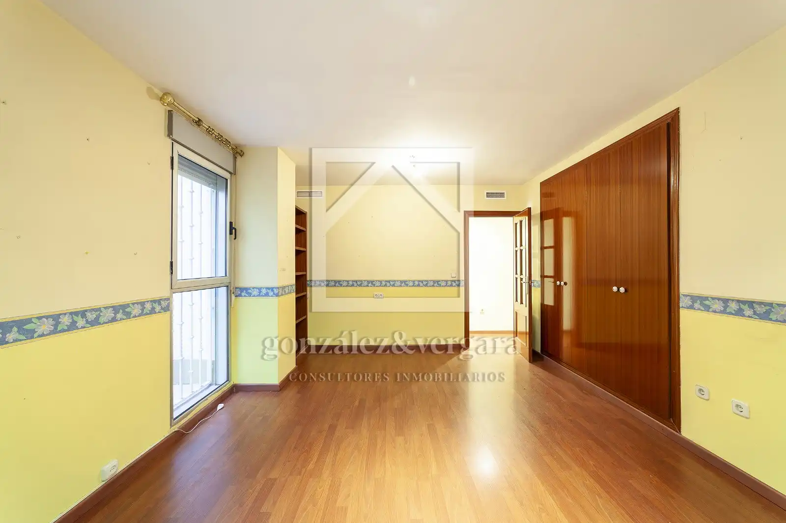 Habitación de Piso en venta en Valencia con Aire acondicionado, Calefacción y Terraza