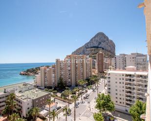 Vista exterior de Pis en venda en Calpe / Calp amb Aire condicionat, Jardí privat i Terrassa