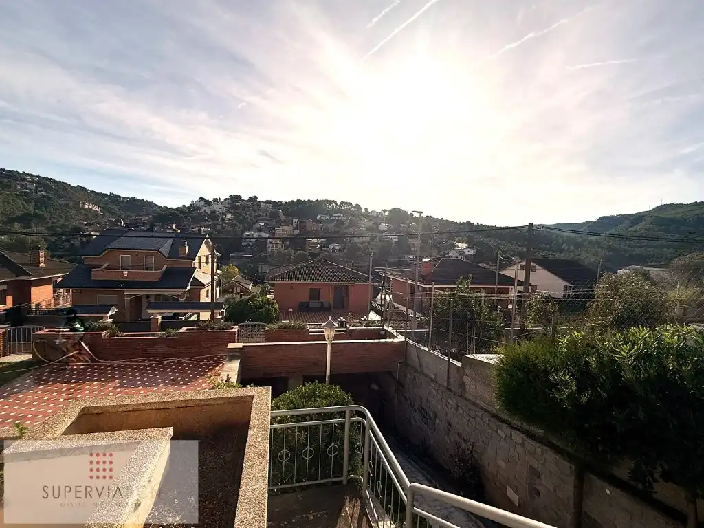 Vista exterior de Casa o chalet en venta en Vallirana