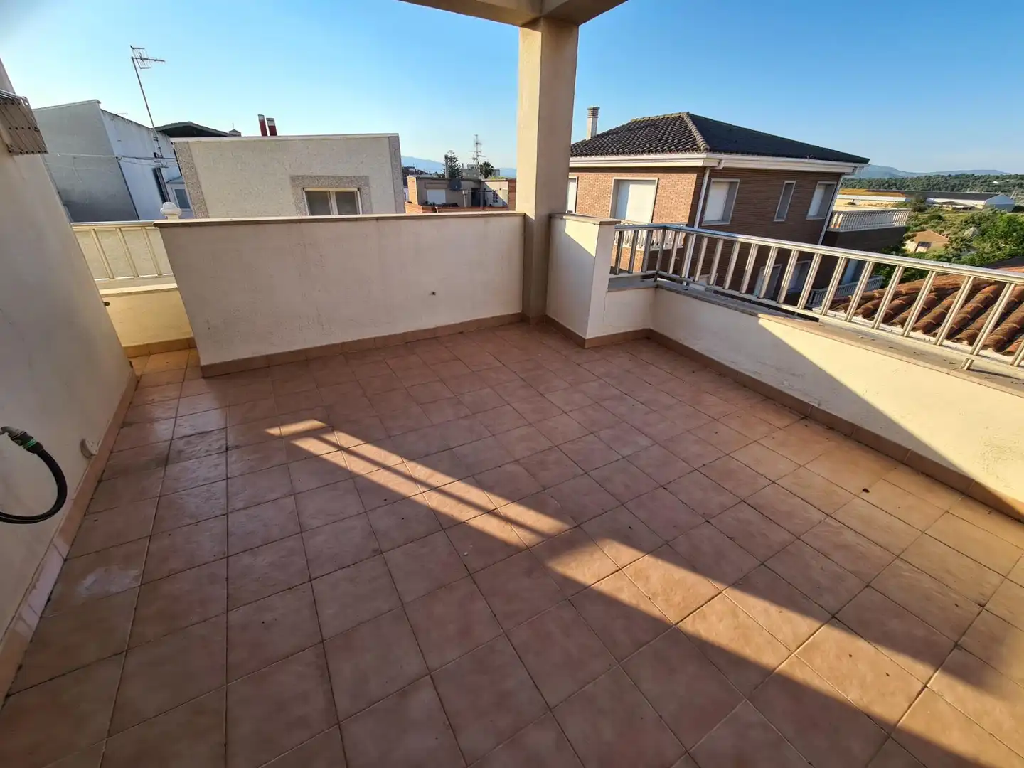 House with terrace for sale in Masdenverge