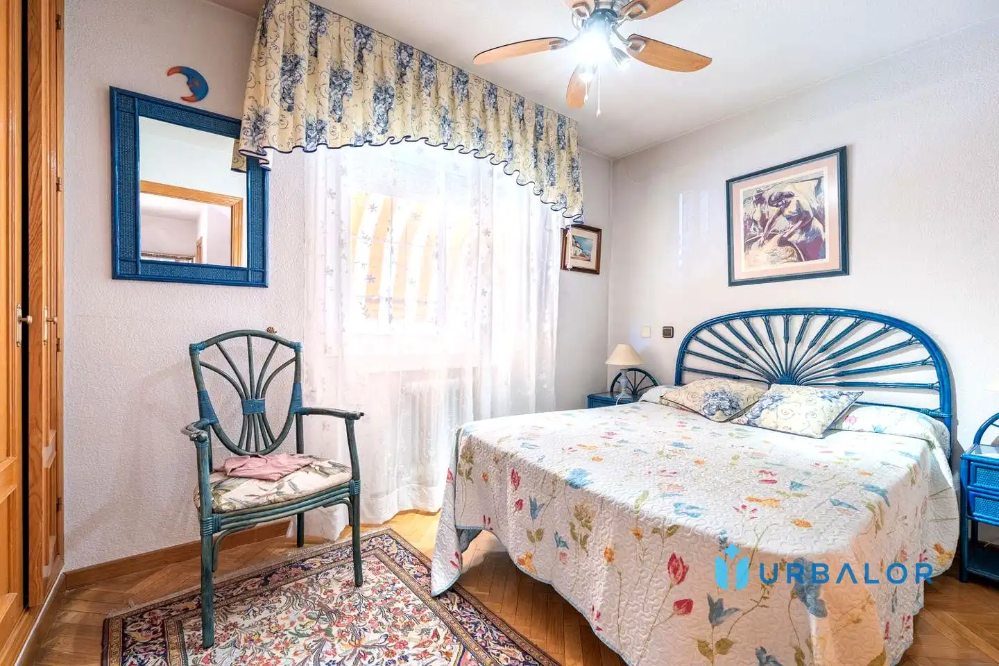 Habitación de Casa adosada en venta en Alcorcón con Calefacción, Jardín privado y Parquet