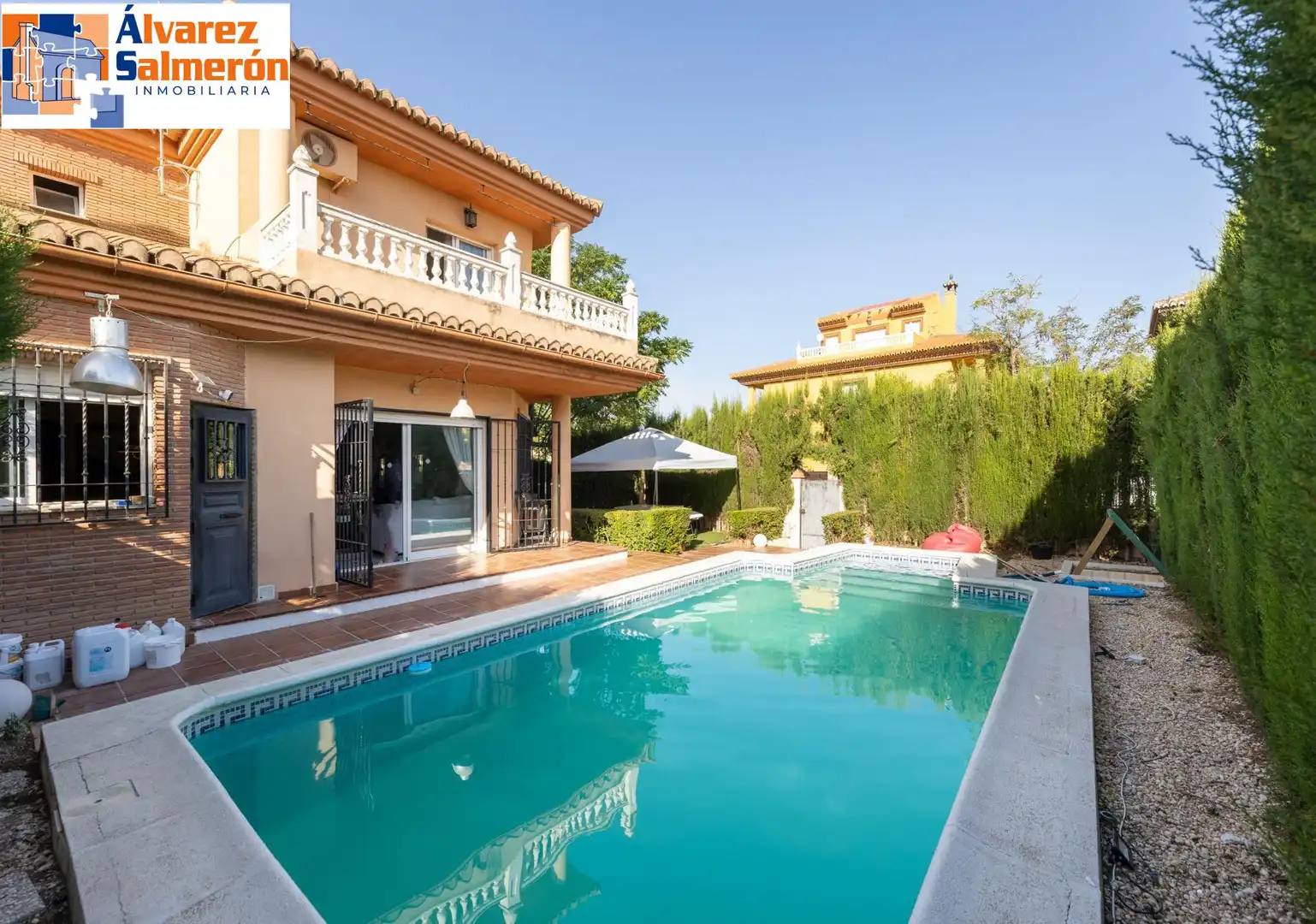 Casa bifamiliare con piscina in vendita a Belicena