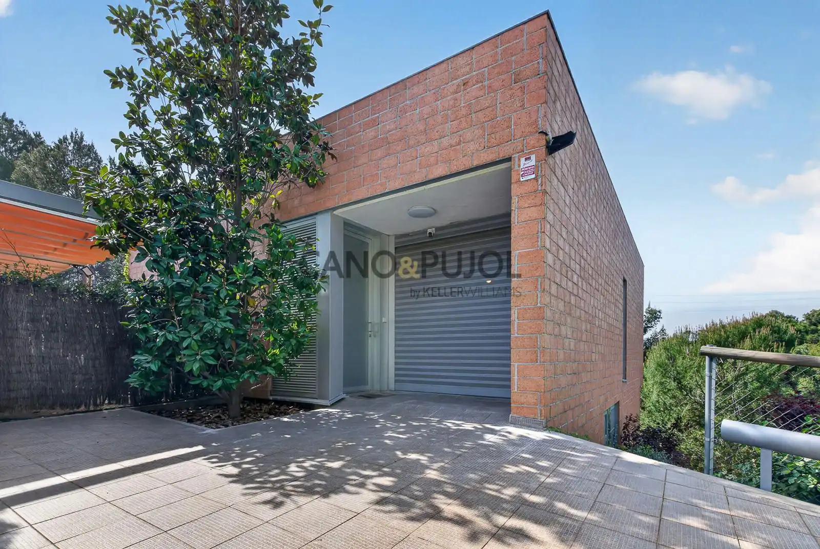 Exterior view of Houses for sale in Terrassa  with Air Conditioner, Heating and Terrace