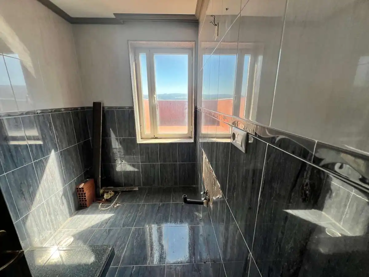 Badezimmer von Wohnung zum Verkauf in Coristanco mit Terrasse und Abstellraum