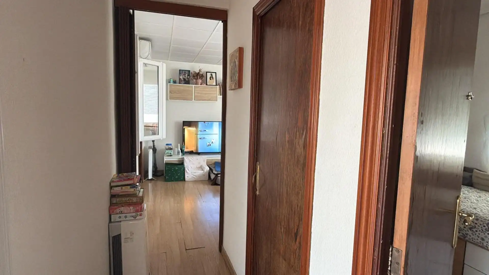 Flat for sale in Calle  Bo. de la Luz, imagen 3