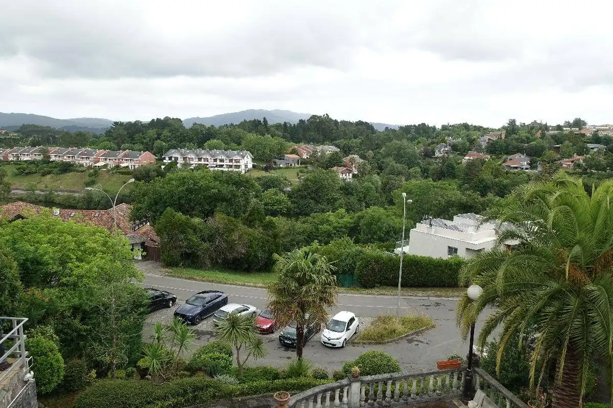 Vista exterior de Casa o chalet en venta en Mungia con Calefacción, Jardín privado y Terraza