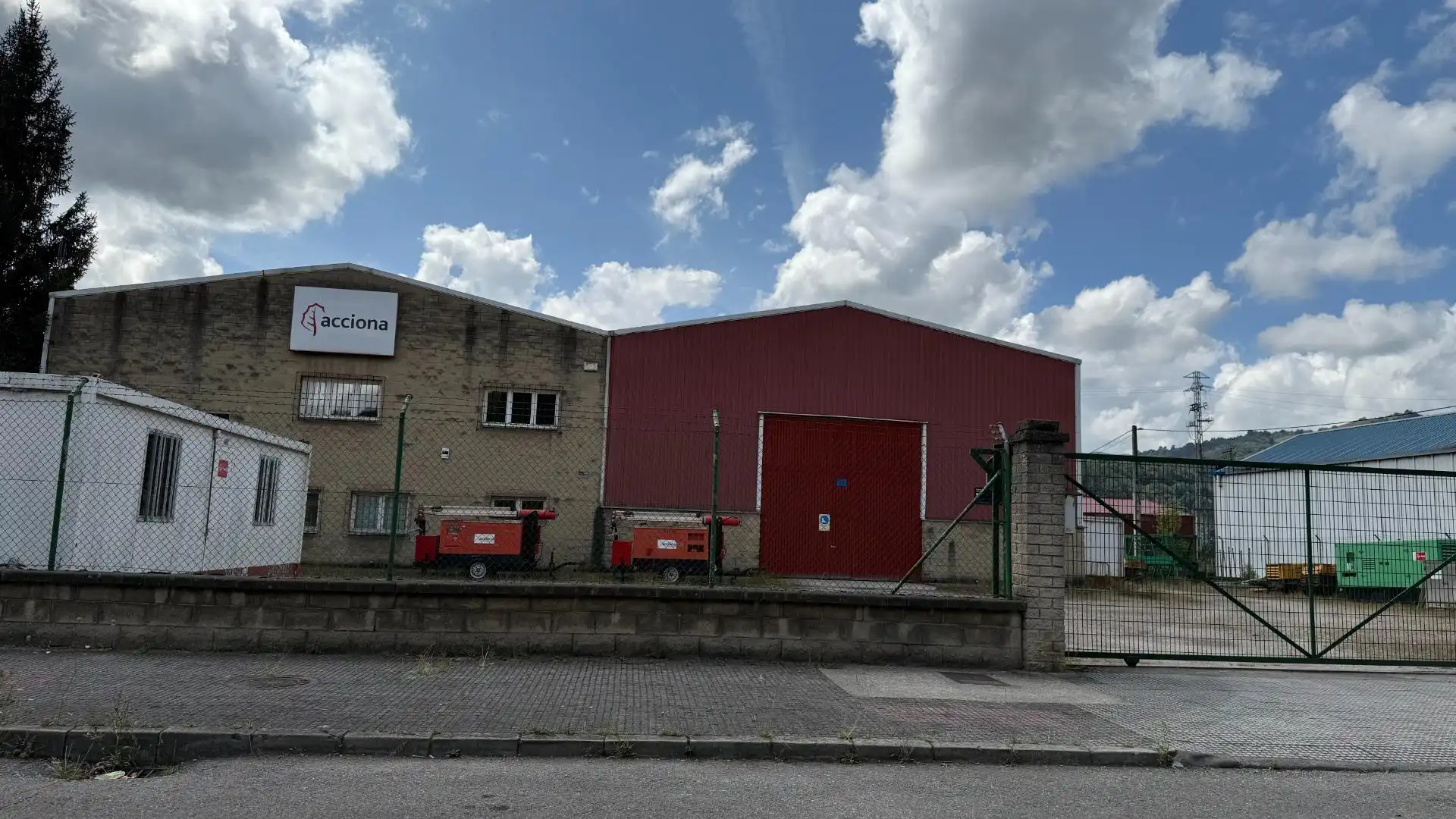 Exterior view of Industrial buildings for sale in Langreo