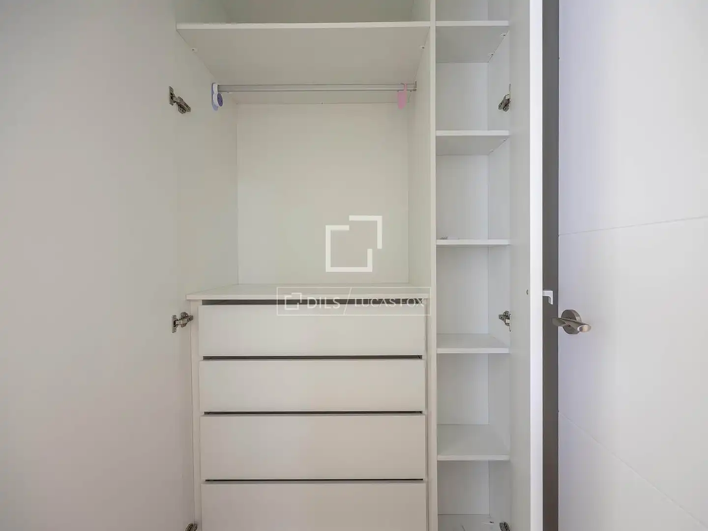 Habitación de Ático de alquiler en Valencia con Aire acondicionado, Parquet y Terraza