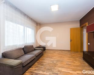 Living room of Flat for sale in  Barcelona Capital  with Parquet flooring and Oven