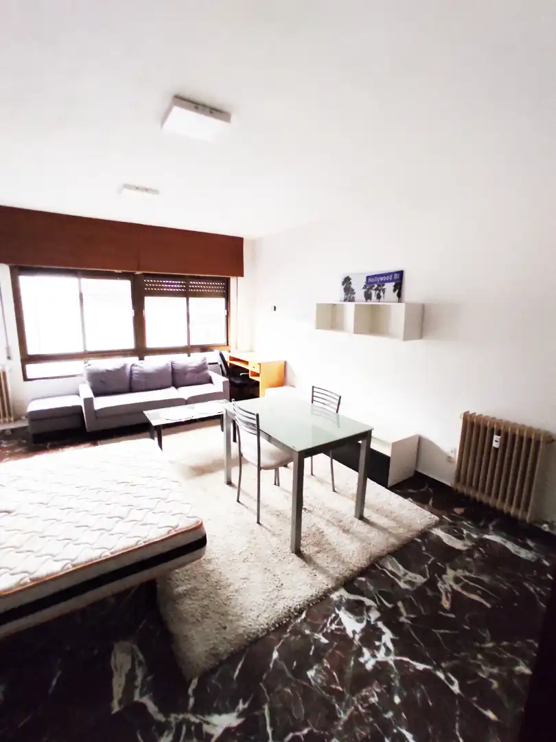 Wohnung zur Miete in Calle Tablas, 9, Centro - Sagrario