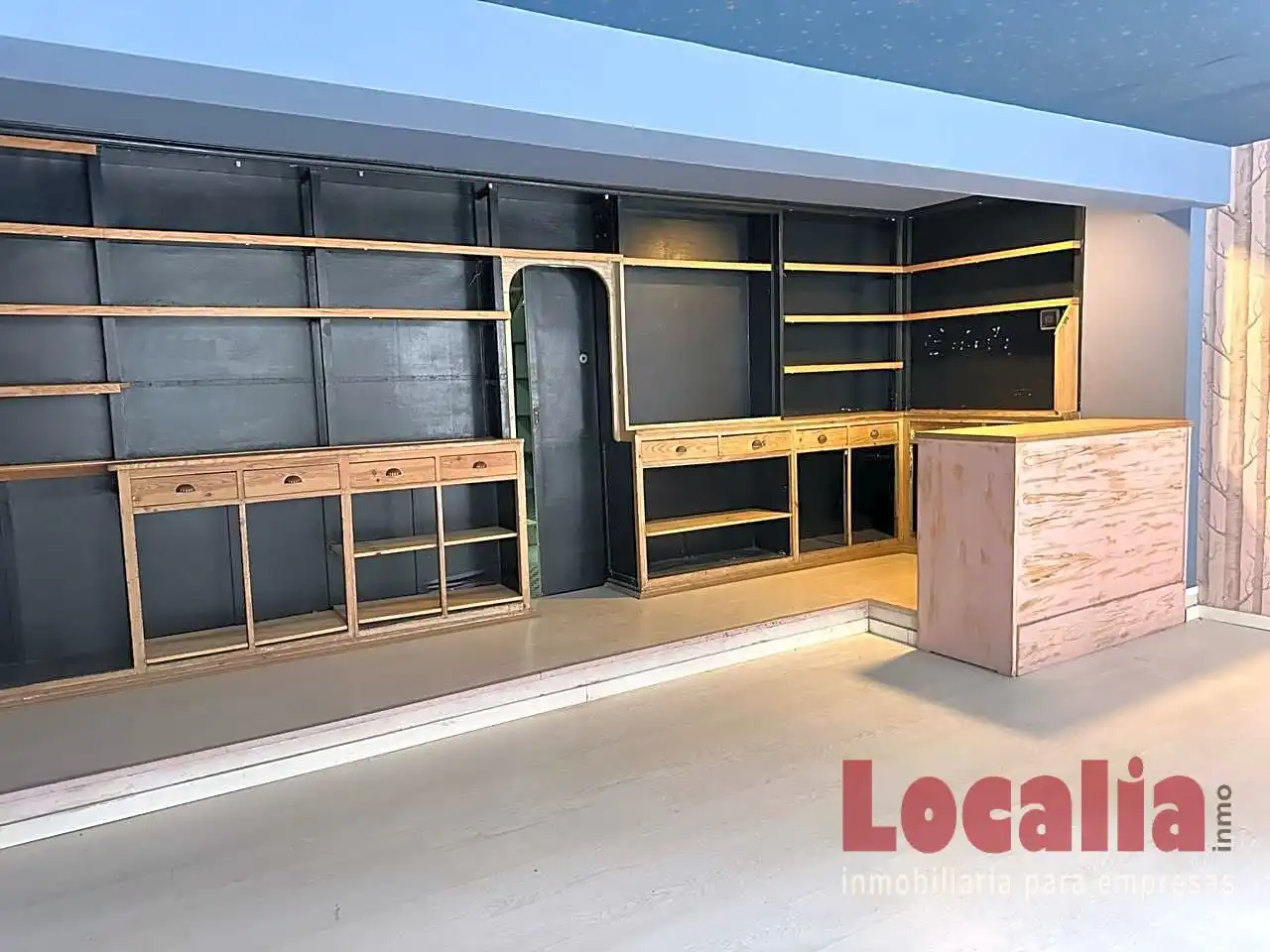 Local commercial à louer à Mayor, imagen 2