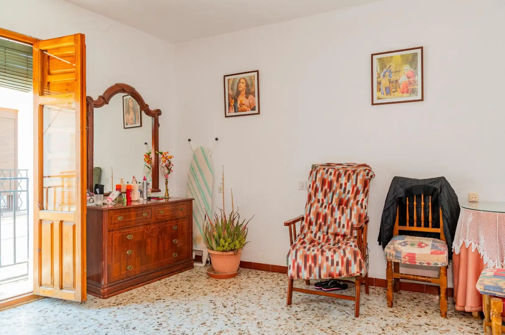 Sala de estar de Casa o chalet en venta en Archidona con Terraza, Trastero y Balcón