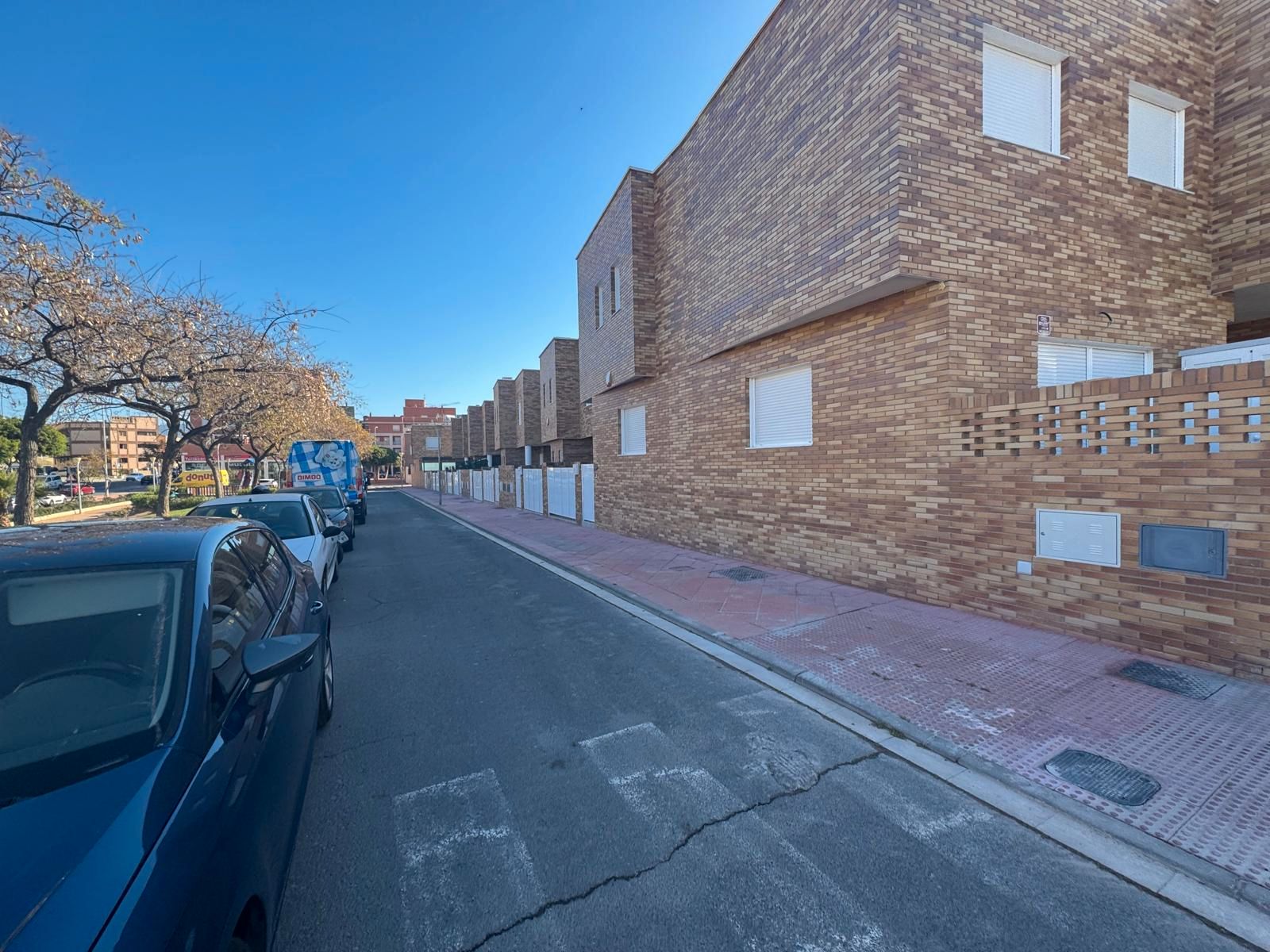 Vista exterior de Casa adosada en venda en  Almería Capital amb Jardí privat i Terrassa