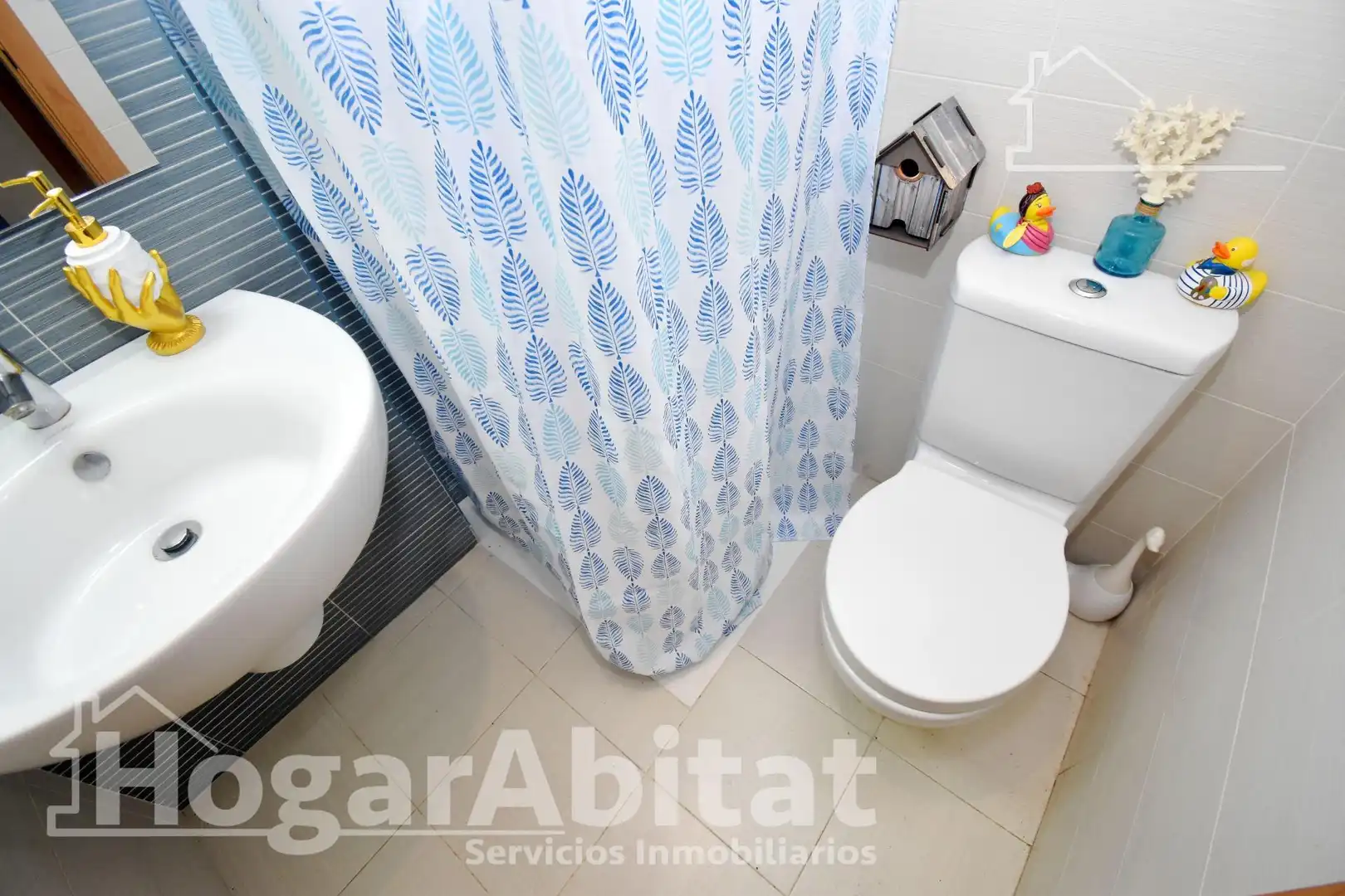 Bathroom of Detached homes for sale in Castellón de la Plana / Castelló de la Plana  with Air Conditioner, Terrace and Balcony