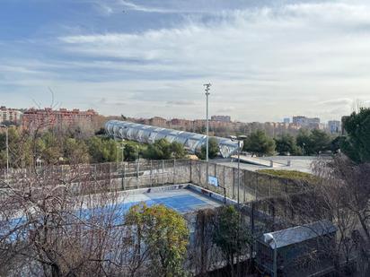 Exterior view of Flat for sale in  Madrid Capital  with Heating