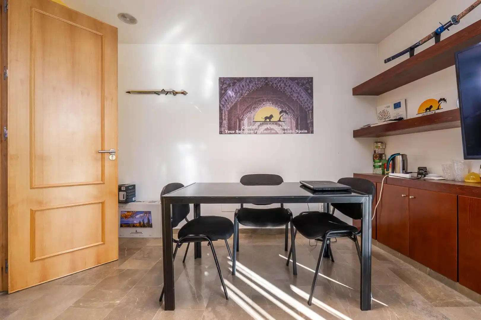 Esszimmer von Gebäude zum Verkauf in Granada