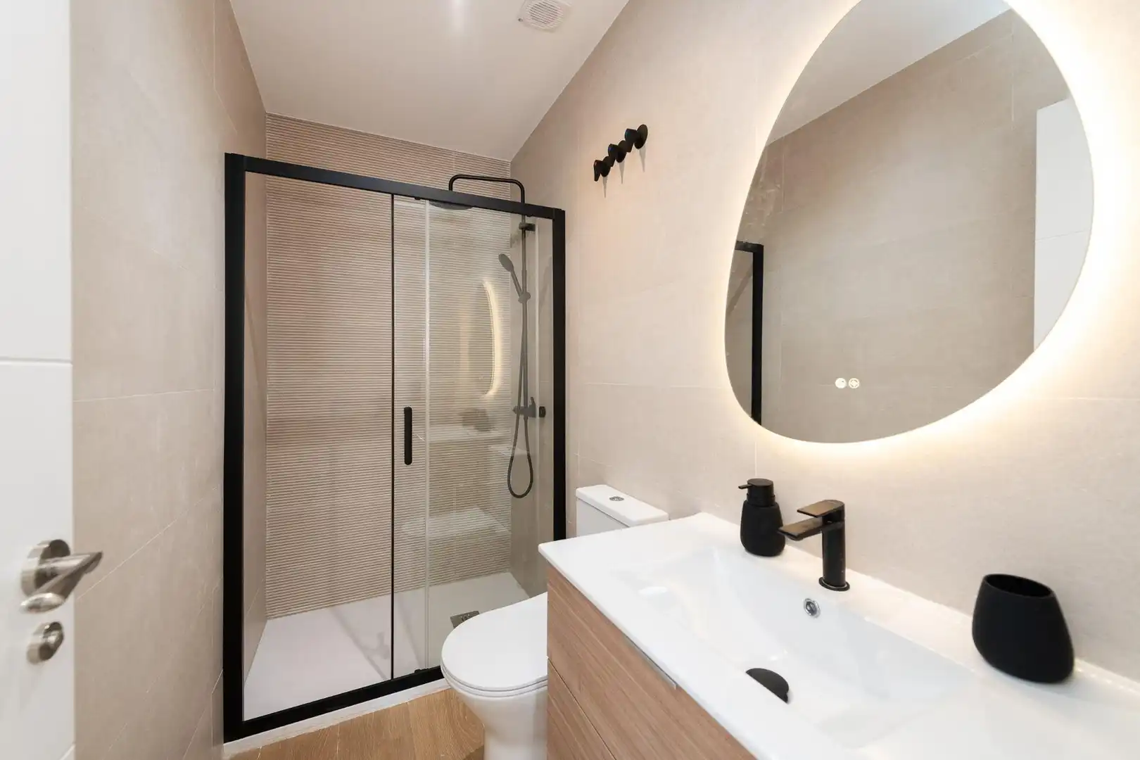 Bathroom of Flat for sale in Málaga  with Furnished