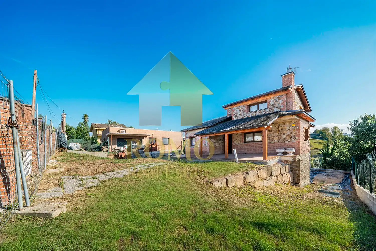 Vista exterior de Casa o xalet en venda en Palau-solità i Plegamans amb Jardí privat, Terrassa i Traster