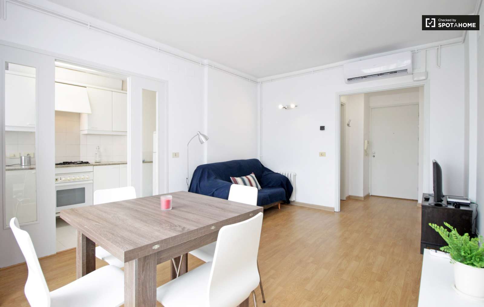 Apartment to share in La Vila Olímpica del Poblenou