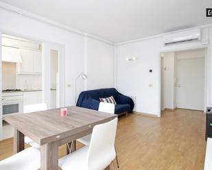 Bedroom of Apartment to share in  Barcelona Capital  with Air Conditioner and Terrace