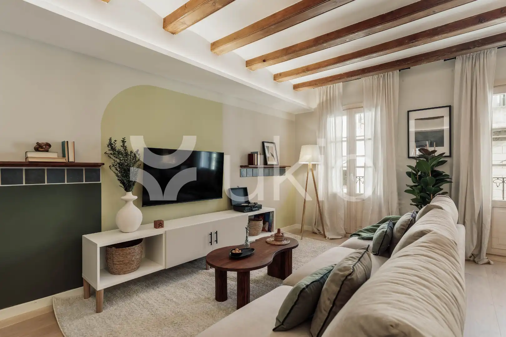 Apartamento con balcón en alquiler en Carrer del Portal Nou, imagen 7