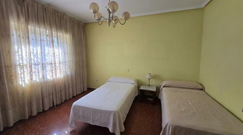 Foto 2 de Casa o chalet en venta en Calle Miguel de Cervantes, Onzonilla, León